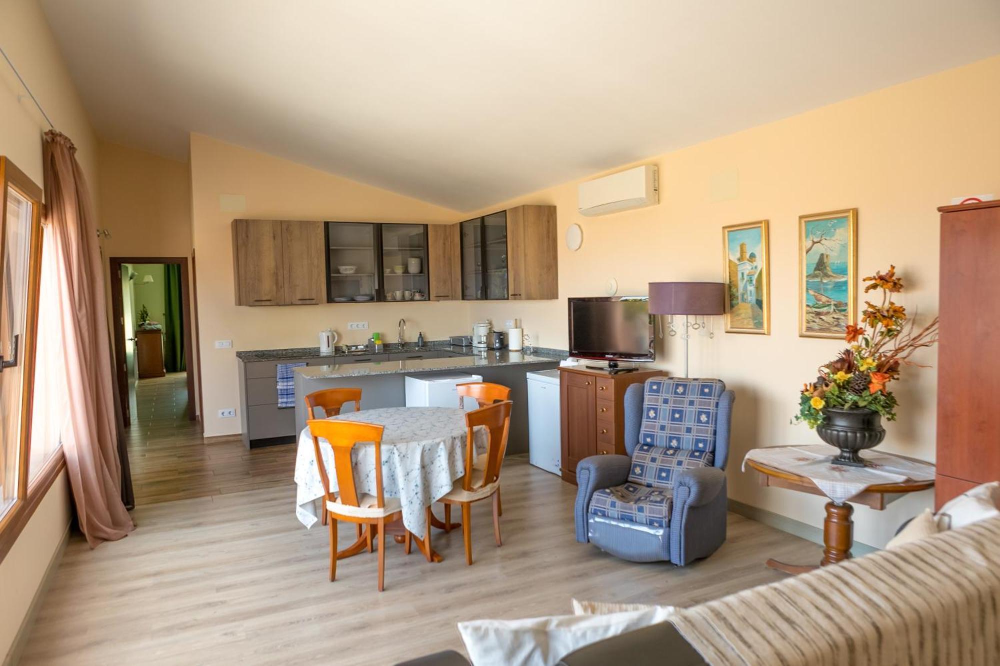 La Amistad Apartamento En Chalet Con Piscina Compartida Calpe Eksteriør bilde